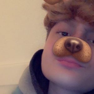 Meet your Posher, Aaron